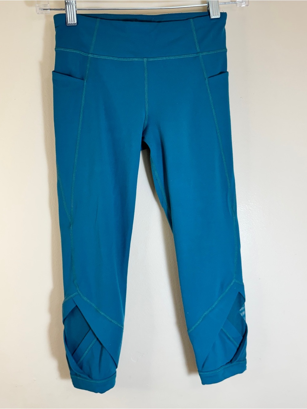 Athleta Girl Teal Athletic Capri Leggings with Side Pockets